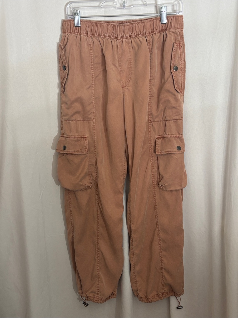 C&C California Dusty Rose 100% Lyocell Toggle Cuff Cargo Pants Size Medium